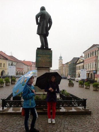 socha B. Smetany na náměstí