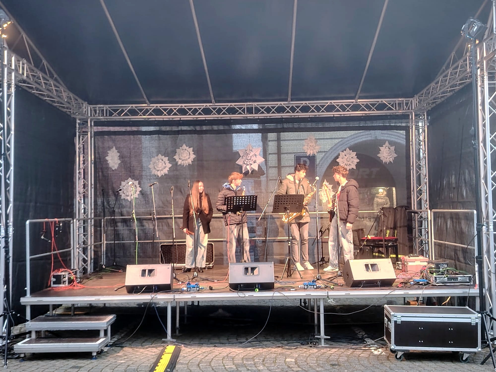 WhatsApp Image 2025-12-18 at 20.35.01100